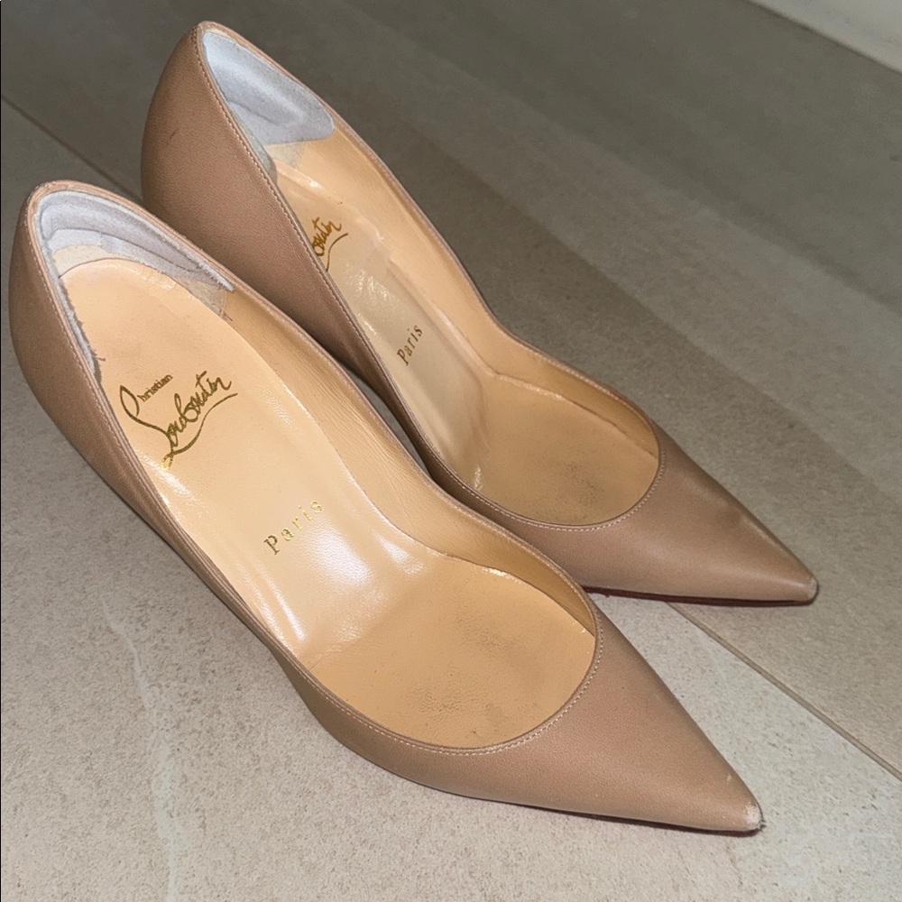 ❤️Christian Louboutin size 6.5 Nude Heels- offers welcomed!!!!!❤️ - Picture 2 of 15